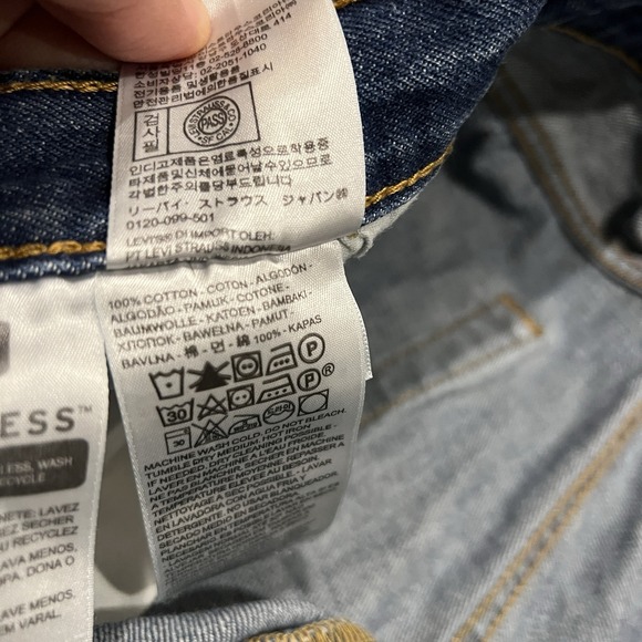 Levis 501 Shorts Womens 34‎ Blue Denim 3" Cutoffs Button Fly Straight American - Picture 4 of 9